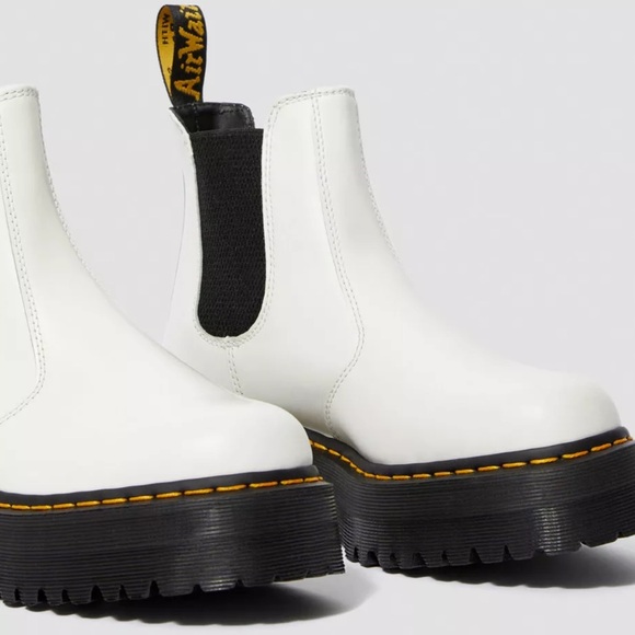 DR. MARTENS Smooth Leather White “Chelsea” Platform Boots - Size 8 - Picture 2 of 9